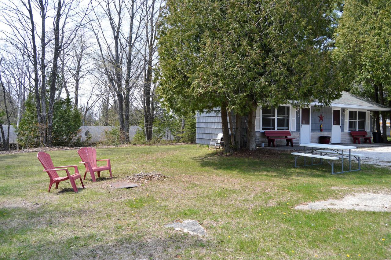 Baileys Sunset Motel Baileys Harbor Exterior photo